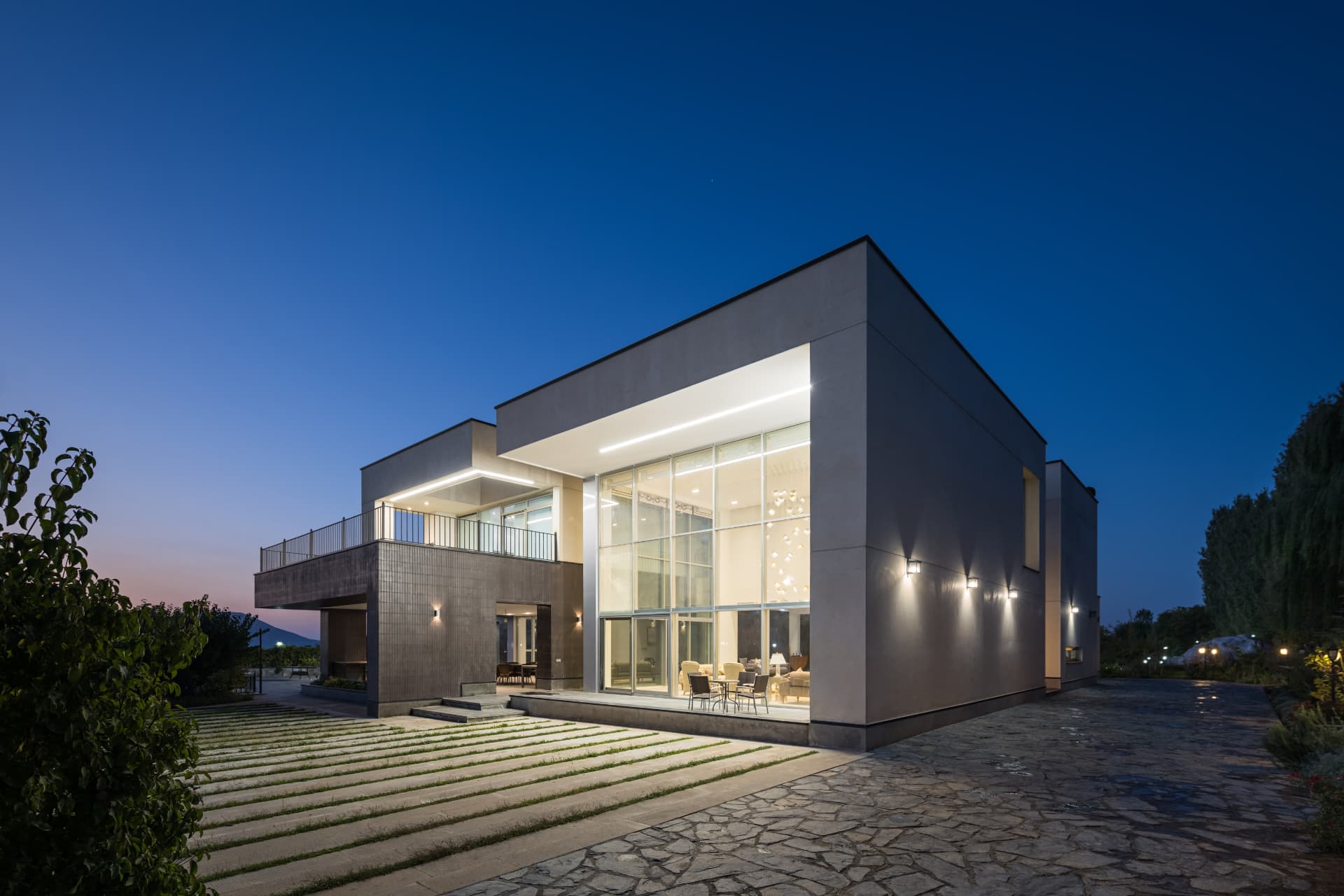 Horizontal Villa