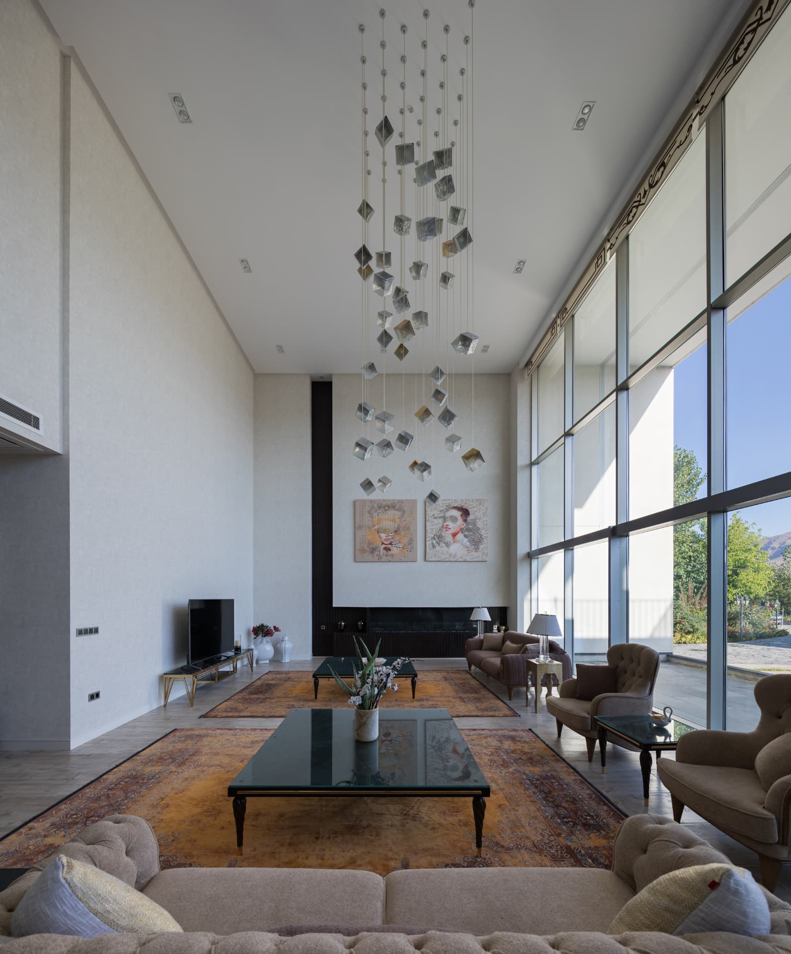 Horizontal Villa