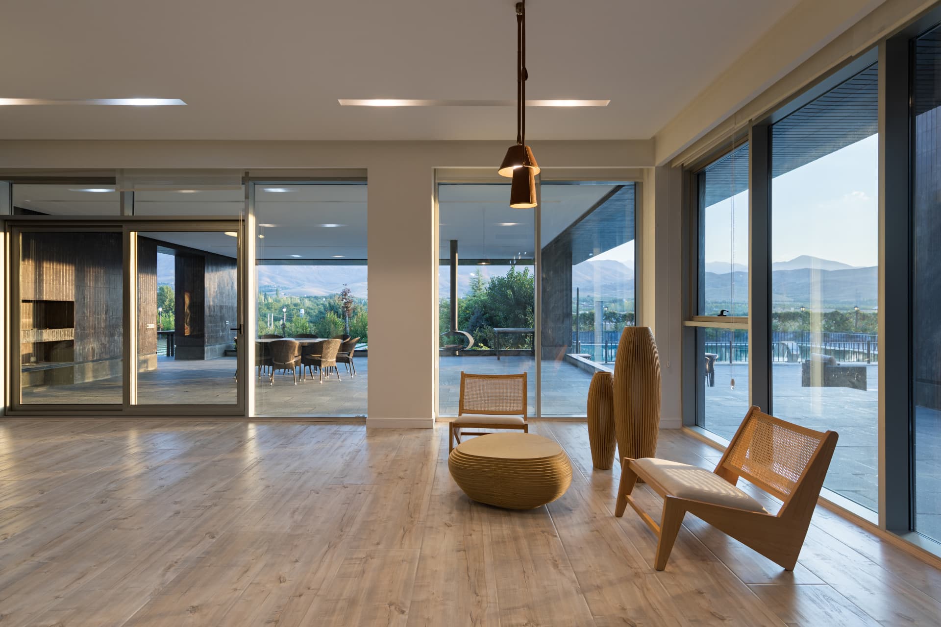 Horizontal Villa