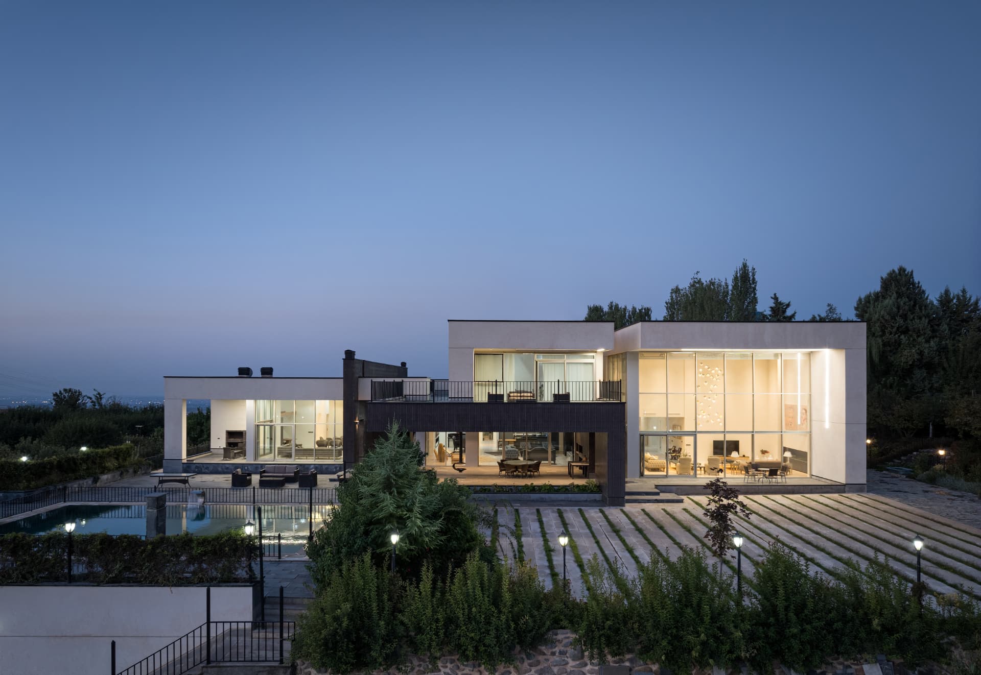 Horizontal Villa