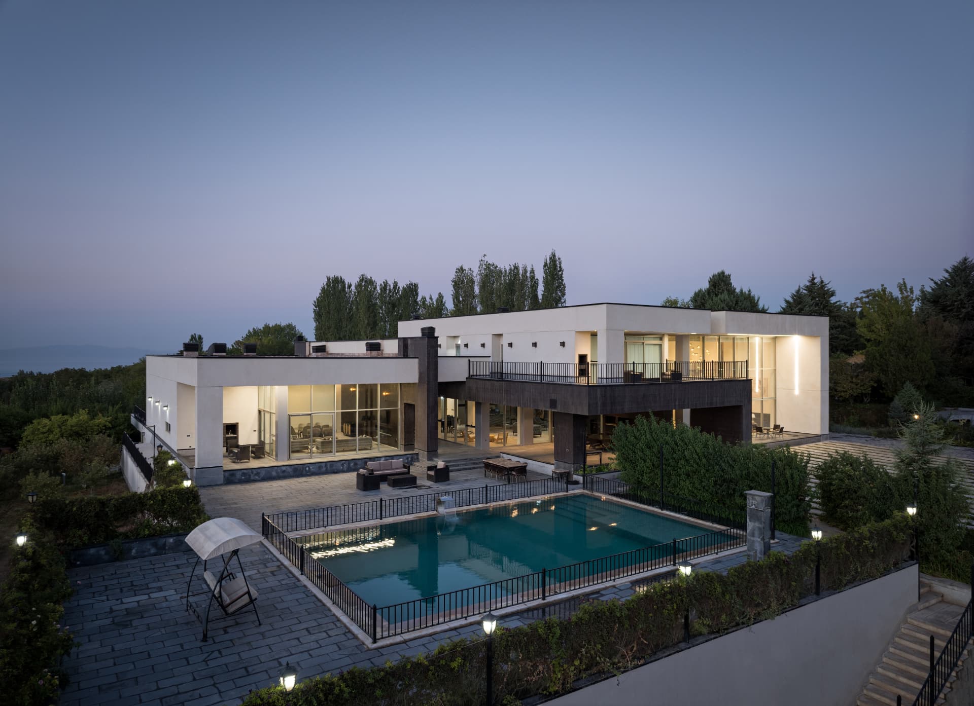 Horizontal Villa
