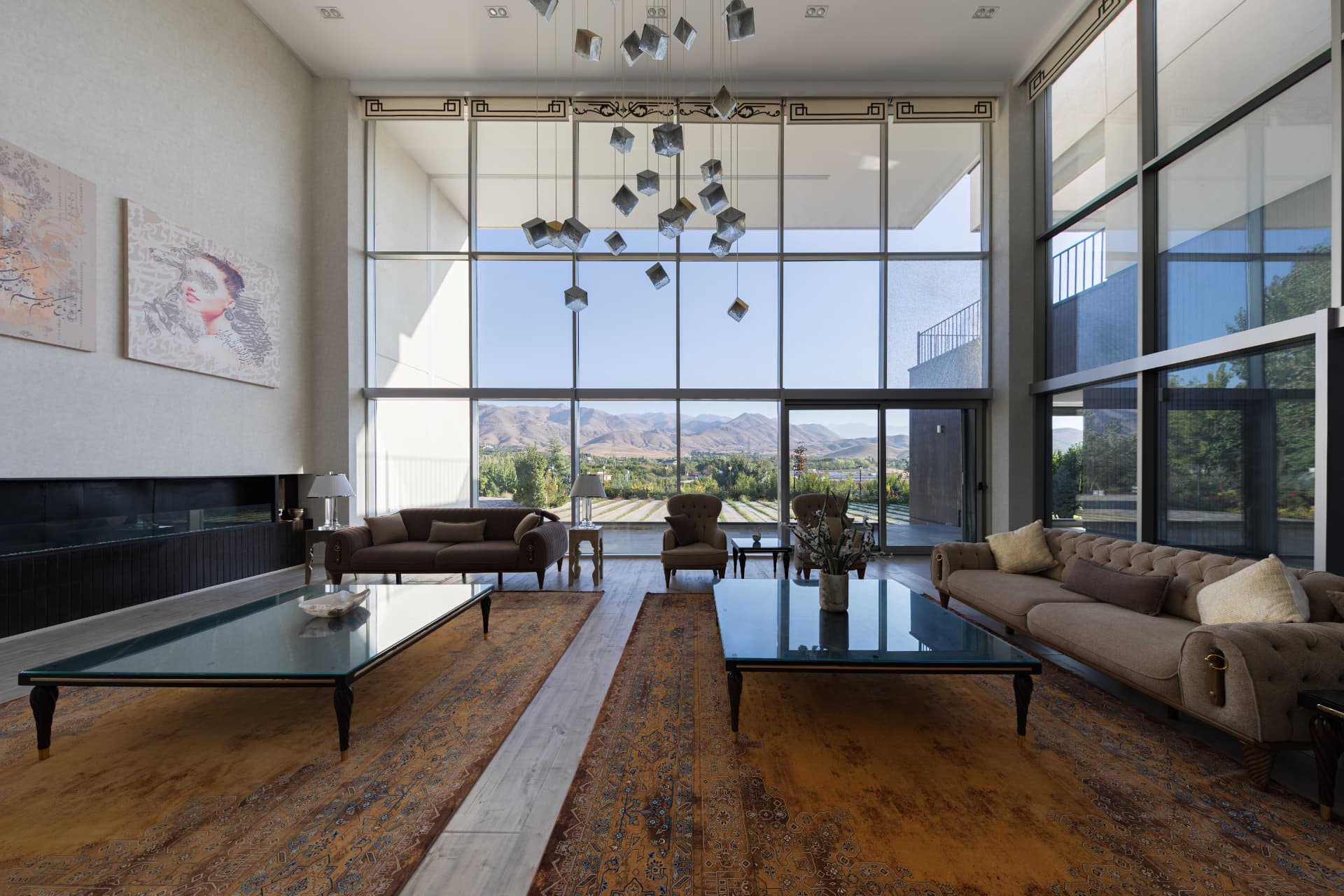 Horizontal Villa