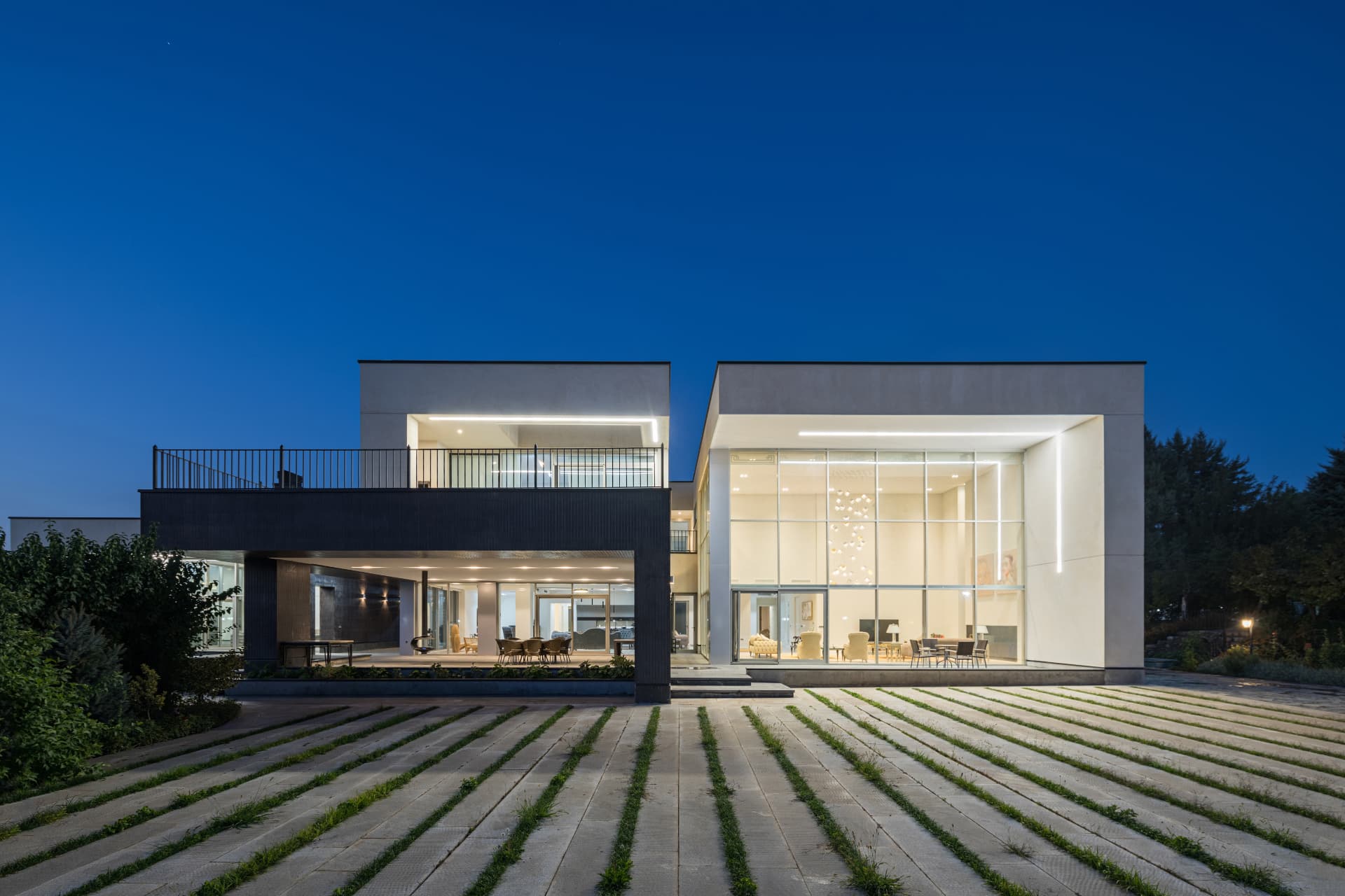Horizontal Villa
